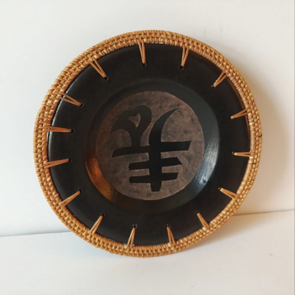Decorative Plate Reed Wrapped Table Decor